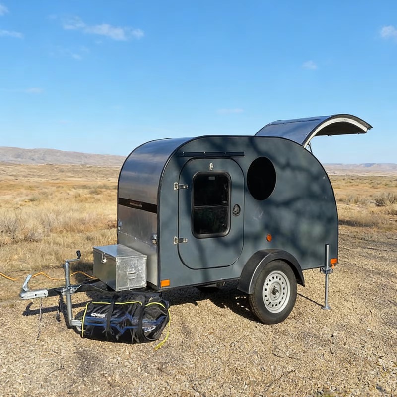 عربة سكن متنقلة مخصصة للتخييم  - مراجعة Outdoor Adventure Vehicles وسعره