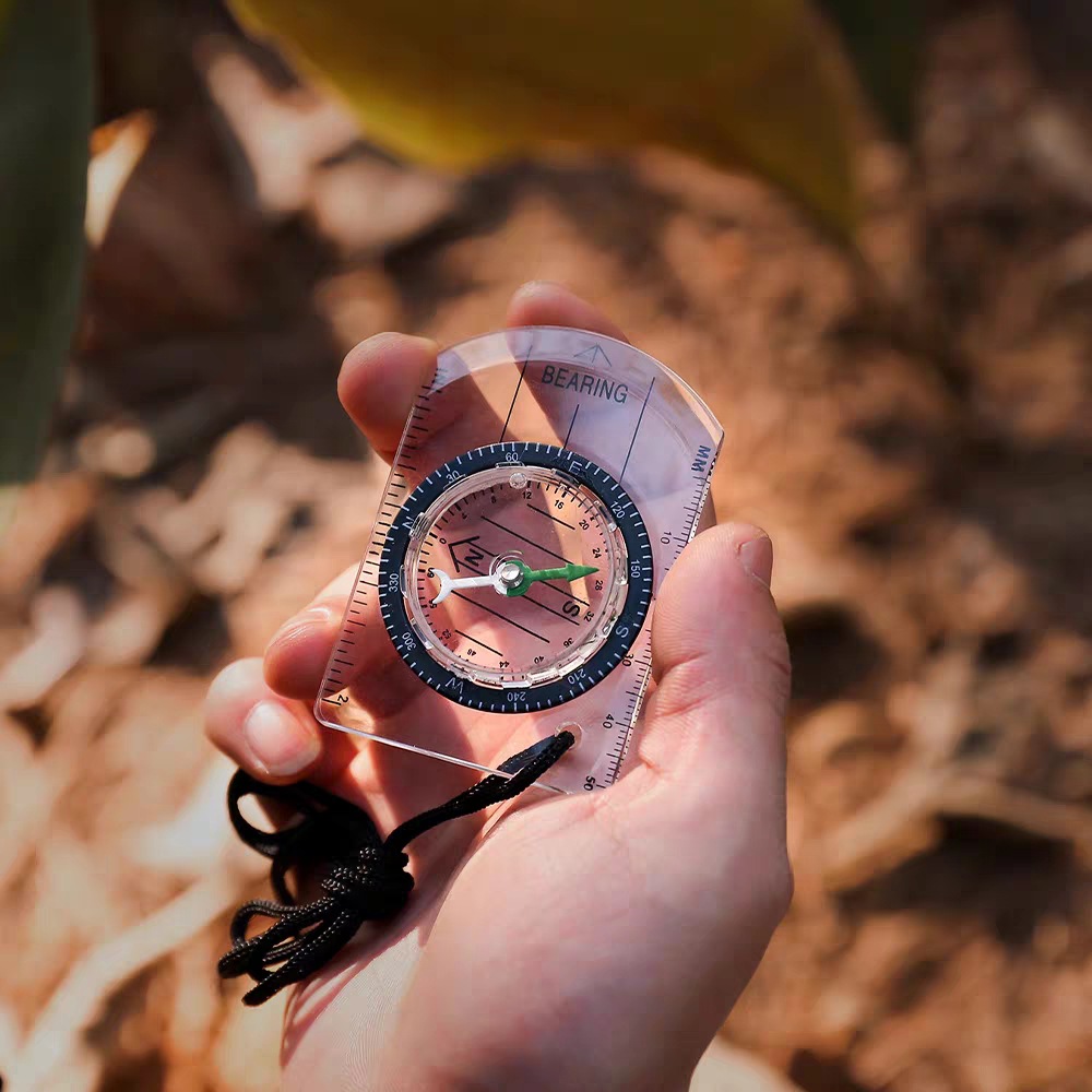 قطعة واحدة جديدة: بوصلة خارجية - مراجعة Map Compass Orienteering وسعره